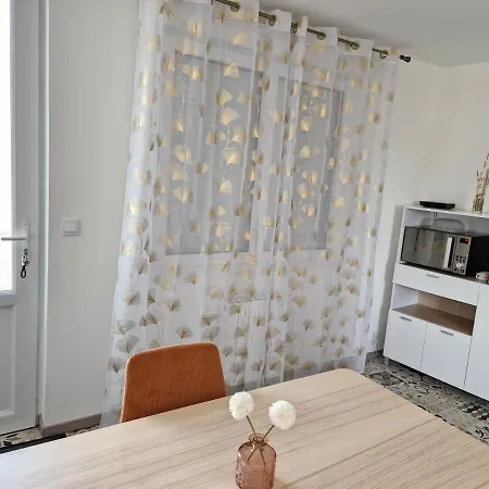 2 Adultes / 1 Enfant Appartamento