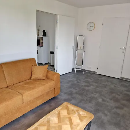 2 Adultes / 1 Enfant Dompierre-sur-Besbre